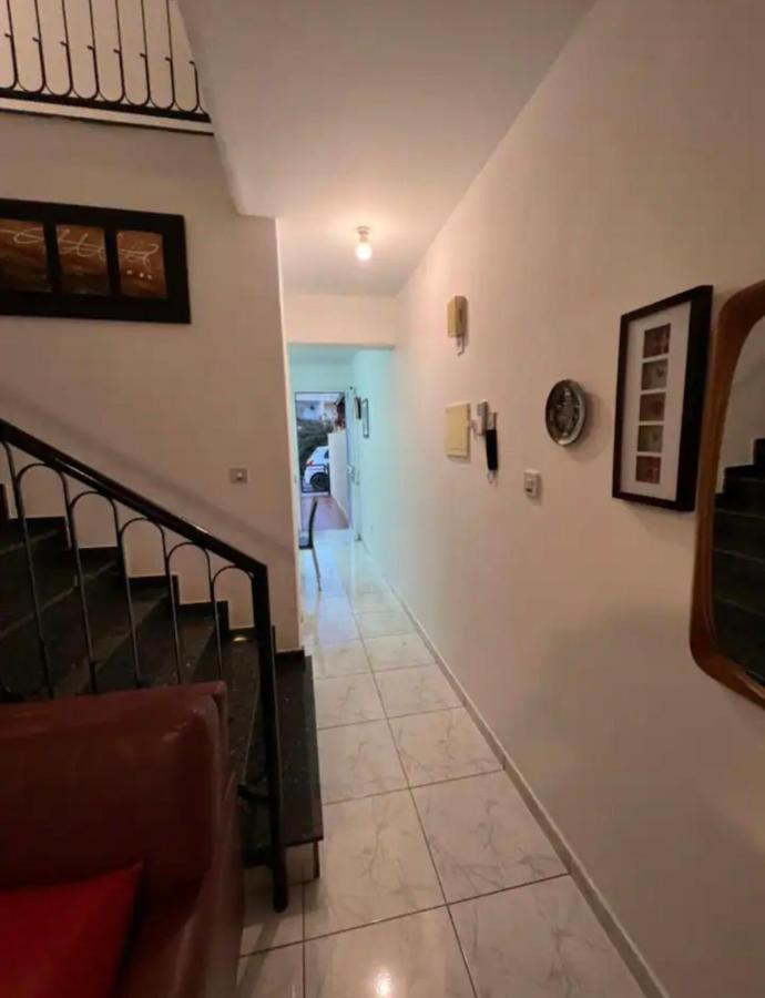 Marias Spacious Aparment Paphos Eksteriør billede