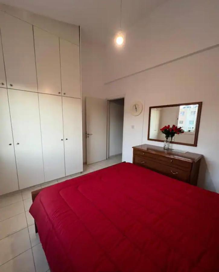 Marias Spacious Aparment Paphos Eksteriør billede