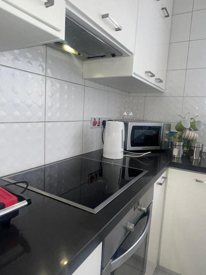 Marias Spacious Aparment Paphos Eksteriør billede